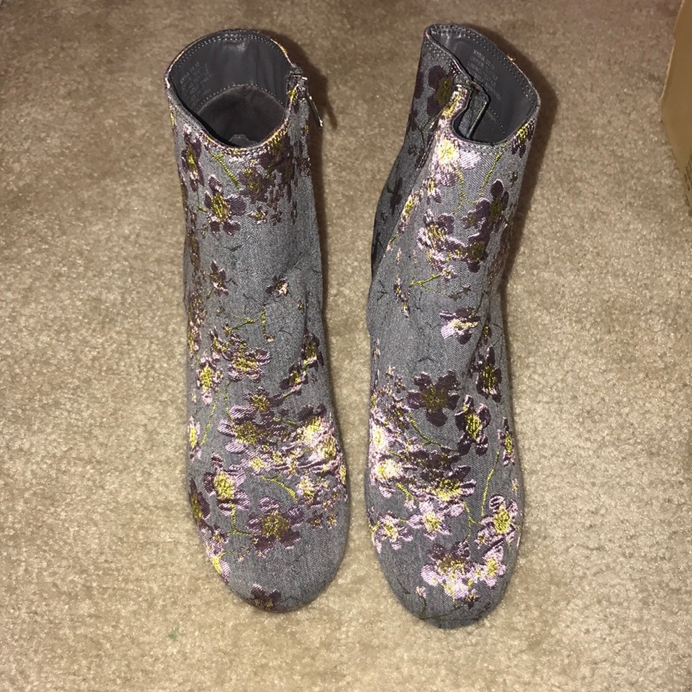 Floral ankle boots size 10 upper/lining:Textile